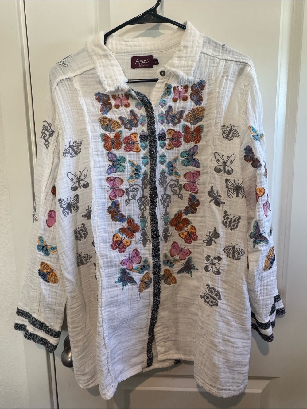 Avani del Amour Boho White Button-Down Top with Multicolor Butterfly Embroidery